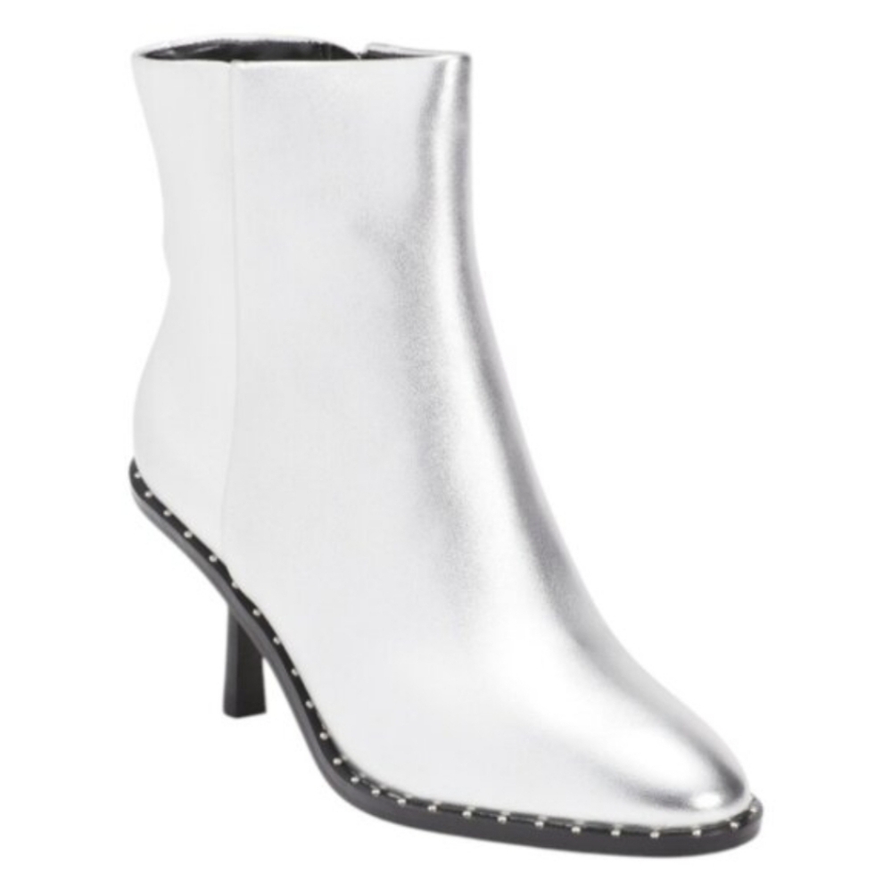 Costa Round Toe Ankle Boot in Silver - Liverpool Los Angeles